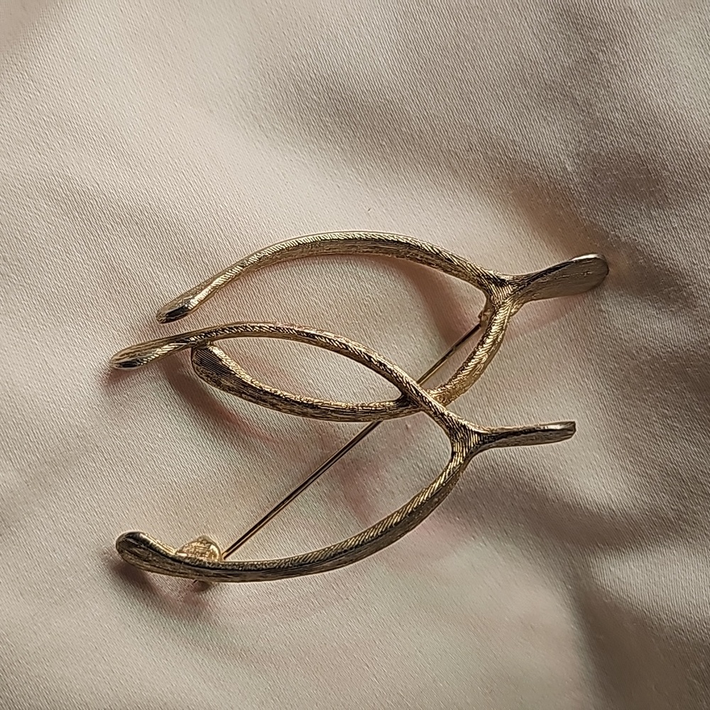 Vintage Wishbone Brooch